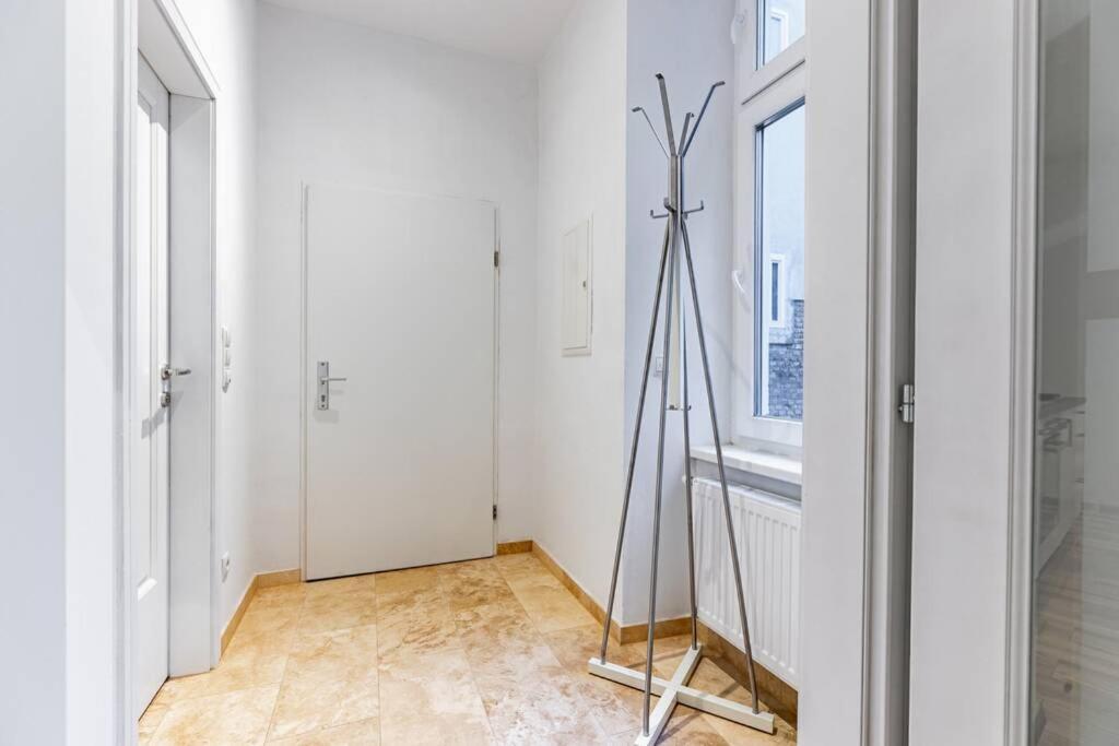 Modern Apartment Next To Subway Station فيينا المظهر الخارجي الصورة